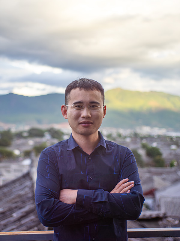 Dr. Xingyao Wu